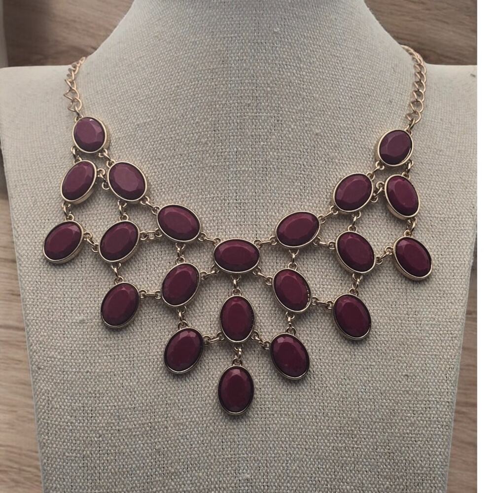 Burgundy Faceted Stone Cascading Collar Necklace Gold Tone – Elegant Romantic